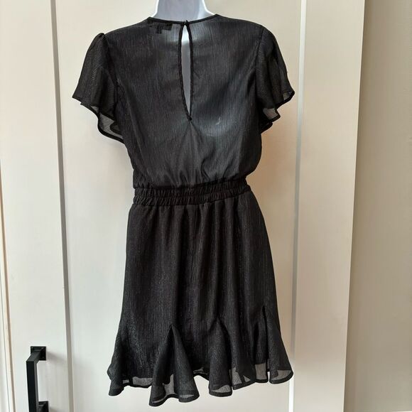 NWT Francessca’s‎ Trixxi black metallic short sleeve flutter dress size S - Picture 2 of 8